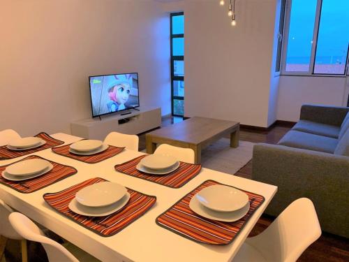 Madeira, 3 bedroom apartment with ocean views in Funchal