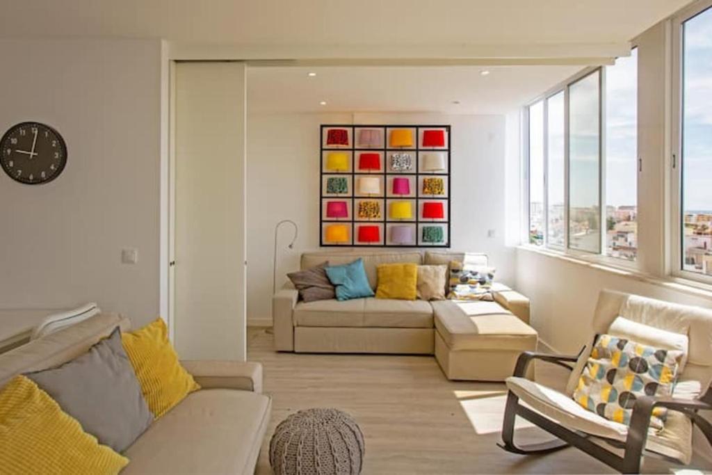 Magnificent 1 Bedroom Apartment With Views Over The Ocean , 2825-472 Costa da Caparica