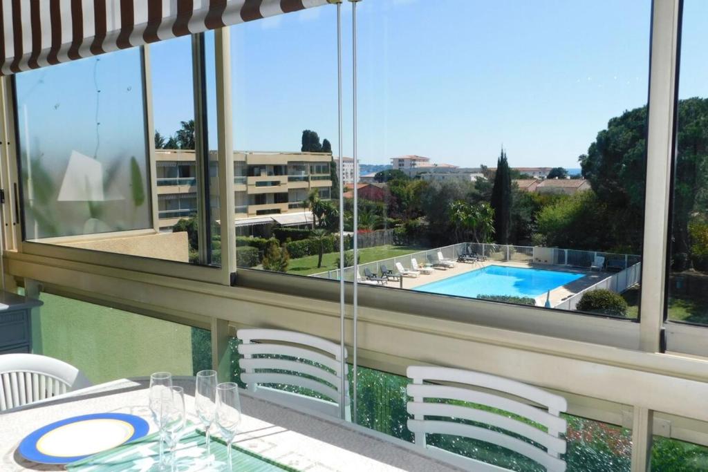 Appartement Magnificent 3-bedroom \ 1217 Chemin de Vallauris 06160 Antibes