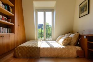 Magnificent apartment with balcony overlooking Sacre-Coeur- Paris 18th
