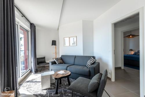 Magnificent apartment with superb view