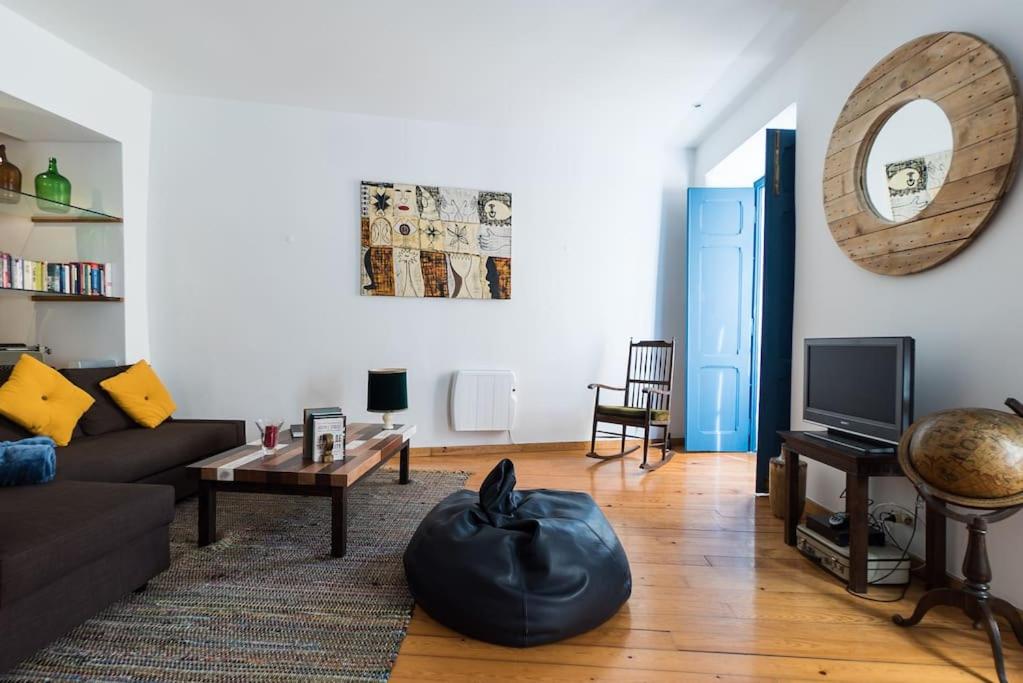 Magnificent Historical City Centre Apart with Terrace Rua do Terreirinho, 48A, 1º drt, 1100-596 Lisbonne