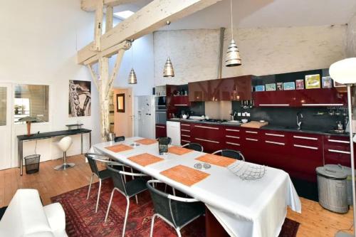Magnificent loft in the centre of town