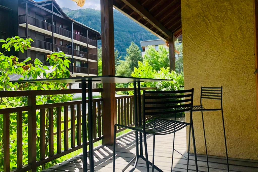 Appartement Magnificent Modern Chalet Serre Chevalier 7 Place du Vernay 05240 La Salle-Les-Alpes