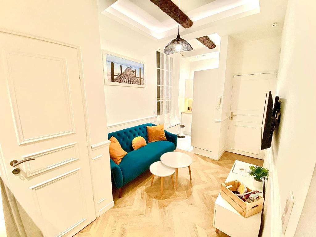 Appartement Magnifique 2 pièces en plein cœur du vieux Nice 2 Rue Sainte-Reparate 06300 Nice