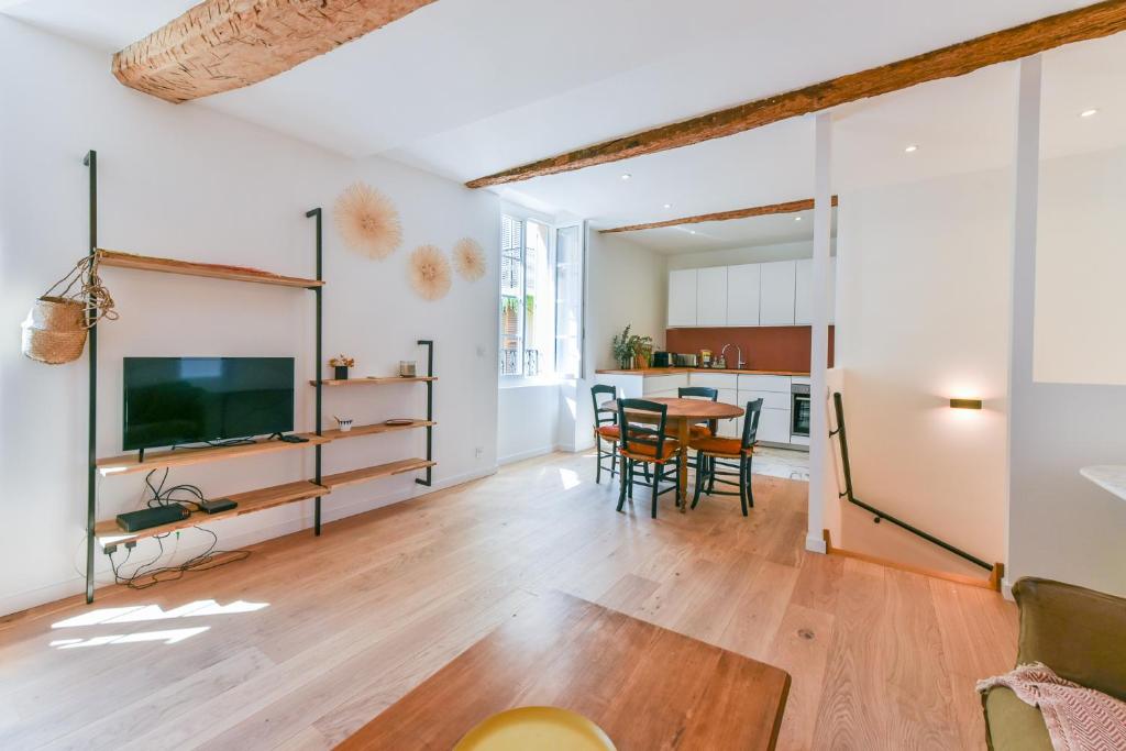 Magnifique 3 pièces pour 4 Cannes Suquet 7 Petite Rue Saint-Antoine, 06400 Cannes