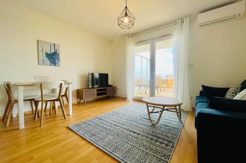 Magnifique 40m avec TERRASSE et VUE sur MER
