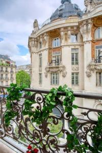 Magnifique Appart Haussmanien Rénové-Clim&Ascen