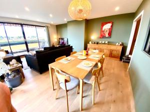 Magnifique Appart Standing face mer centre a pied