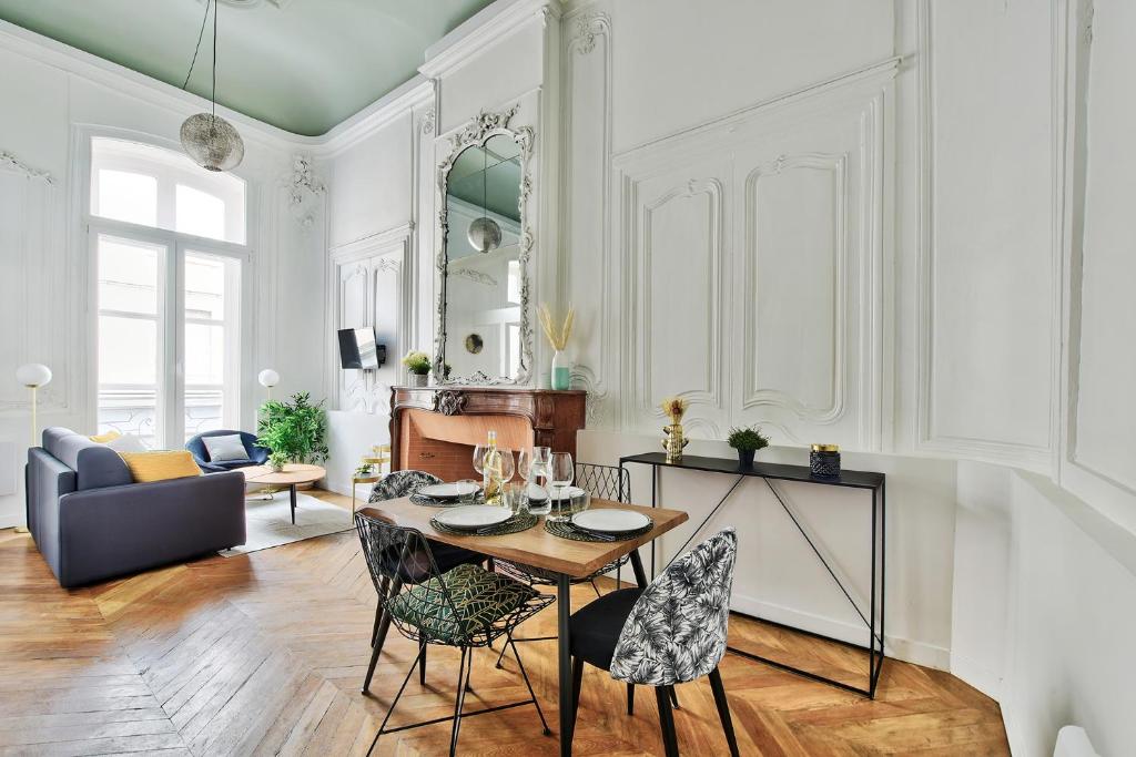 Magnifique Appart Standing face mer centre a pied 14800 Deauville