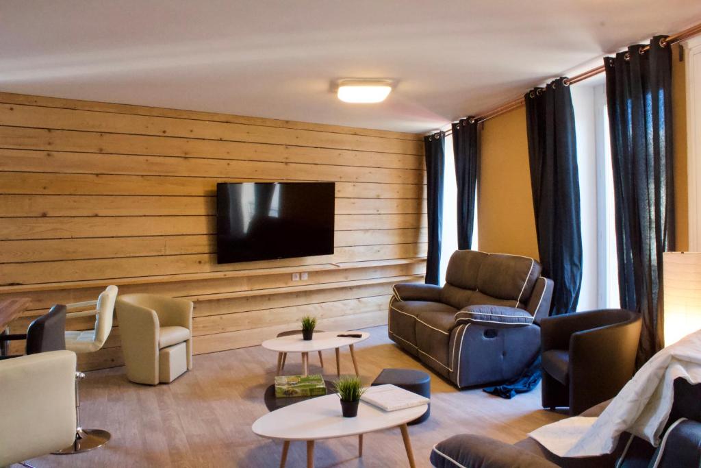 Appartement magnifique appartement 100m² hyper centre Luz 4 Avenue de Saint-Sauveur 65120 Luz-Saint-Sauveur