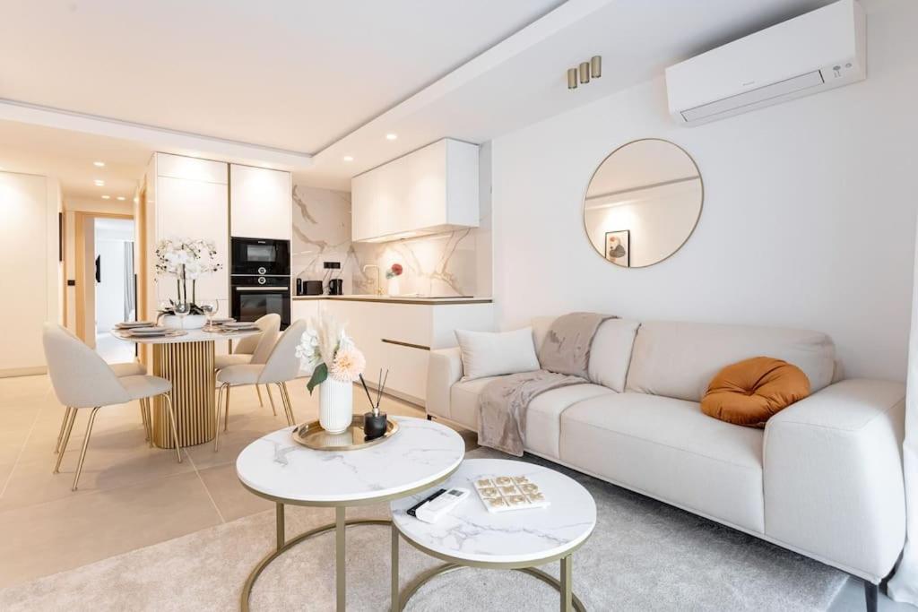 Magnifique Appartement 5* - Parking - Terrasse - 3 Mins De La Croisette - Palais Royal 9 Rue du Général Ferrié, 06400 Cannes