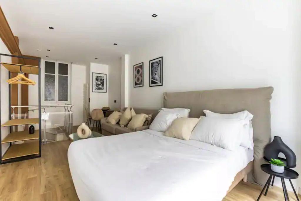 Appartement Magnifique Appartement avec Sauna et Jacuzzi 58 Rue Pergolèse 75116 Paris