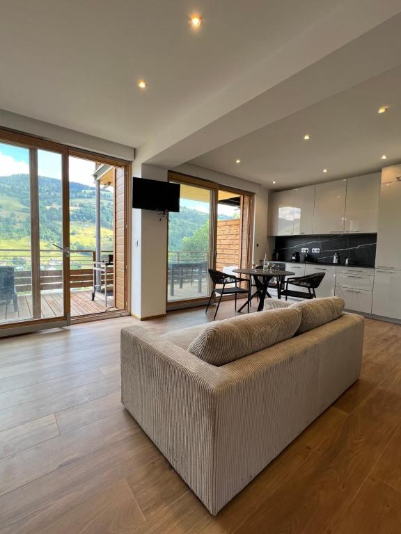 Appartement Magnifique appartement classé 4 étoiles avec Sauna et terrasse dans chalet Entrée principale, porte au fond à gauche 5 Route de Planois 88250 La Bresse