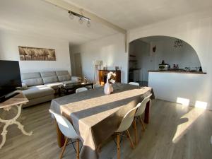 Magnifique appartement devant la plage