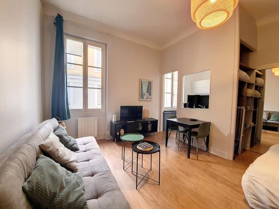 Appartement Magnifique Appartement - Hôtel du Parc - VICHY 21 Rue du Parc 03200 Vichy