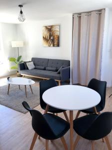 Appartement Magnifique appartement lumineux 15 Rue du Pont Fouchard 49400 Saumur Pays de la Loire