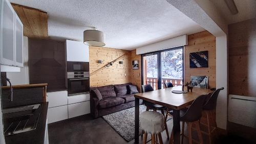 MAGNIFIQUE APPARTEMENT REFAIT à NEUF - CALME - 2 Chambres - 6 Personnes - Vue Montagne GRAND CERF 65