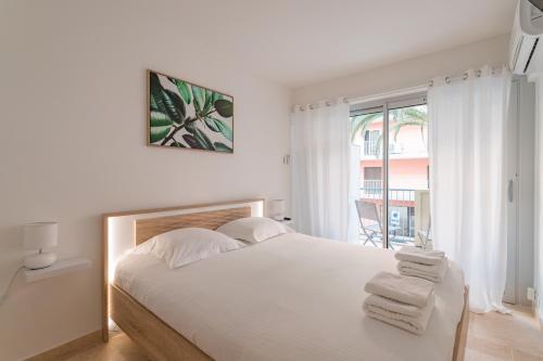 Magnifique appartement Vue Mer au centre du Lavandou