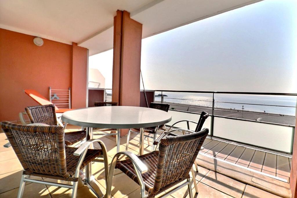 Magnifique appartement vue mer Place du General de Gaulle 1, 34350 Valras-Plage