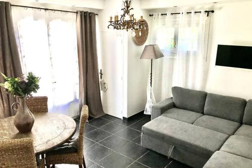 Magnifique bas de villa à proximité des plages