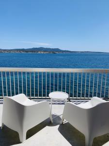 Appartement Magnifique duplex vue mer inoubliable Sanary Sur Mer 224 Corniche des Baux 83110 Sanary-sur-Mer Provence-Alpes-Côte d\'Azur