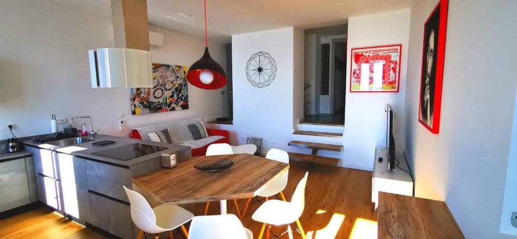 Magnifique Duplex vue Mer 49 Quai Bonaparte, 06500 Menton