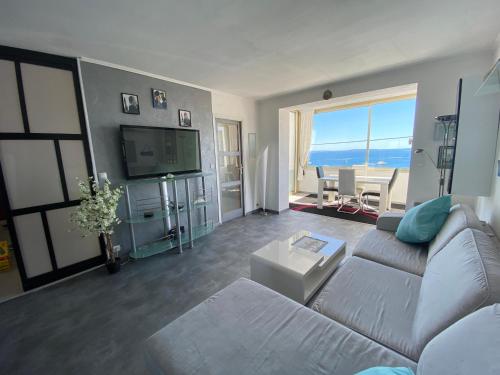 Magnifique haut de villa Vue Mer pour 6 personnes Théoule-sur-Mer