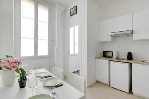 Magnifique Studio 1BR/4P - Guy Moquet / Brochant