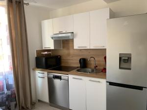 Appartement Magnifique Studio au cœur historique de Fréjus 2e étage 43 Rue du Docteur Ciamin 83600 Fréjus Provence-Alpes-Côte d\'Azur