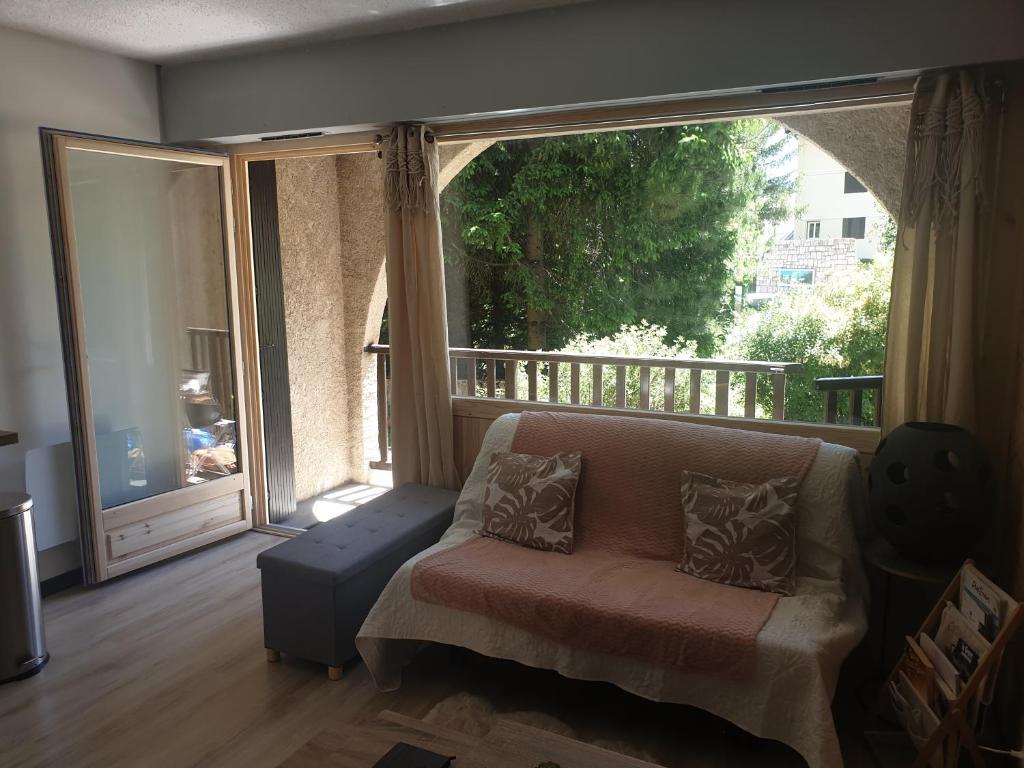 Appartement Magnifique studio, centre, parking privée,terrasse D1091,  résidence les Combeynots N4 05220 Le Monêtier-les-Bains