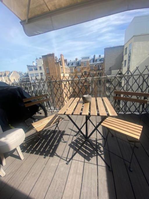 Appartement Magnifique studio deux pas de Trocadéro Tour Eiffel 4-P 11 Rue Desbordes-Valmore 75116 Paris