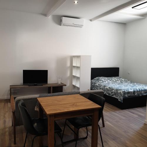 Appartement Magnifique studio proche intra-muros 1 Boulevard de la Liberté 84000 Avignon Provence-Alpes-Côte d\'Azur