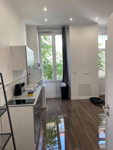 Magnifique studio refait à neuf orangerie