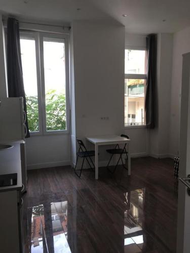 Magnifique studio refait à neuf orangerie