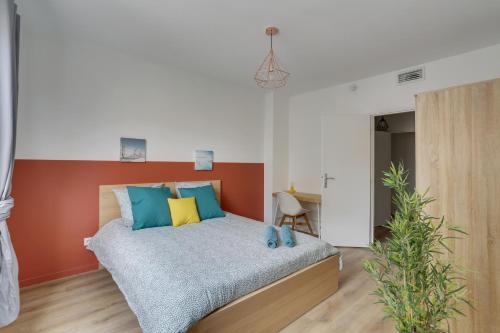 Magnifique T5 (12pers) 129m²-Climatisé-Vieux-Port