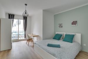 Appartement Magnifique T5 (12pers) 129m²-Climatisé-Vieux-Port 2ème étage droite 17 Rue de la Providence 13001 Marseille Provence-Alpes-Côte d\'Azur