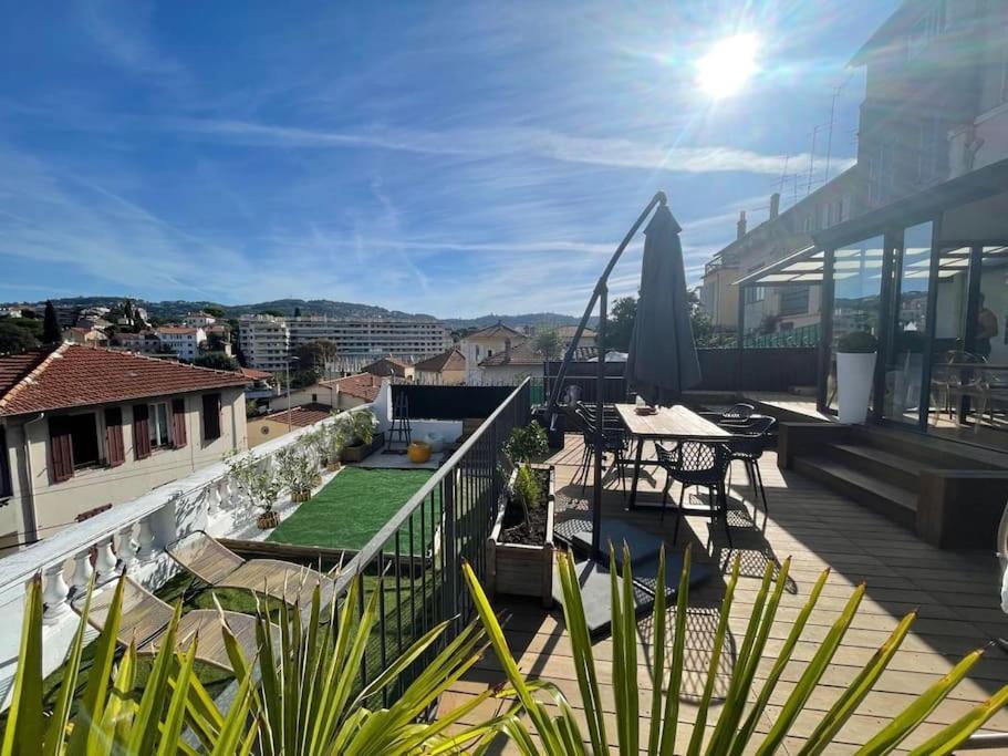 MAGNIFIQUE TERRASSE ENSOLEILLÉE 18 Boulevard Delaup, 06400 Cannes