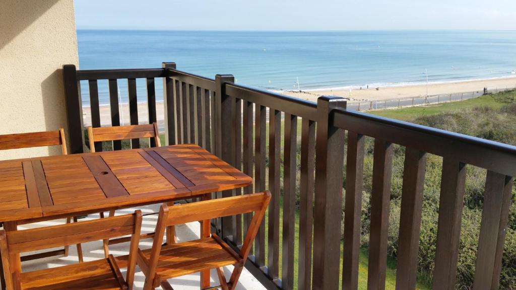 Appartement Magnifique vue Mer et Forêt Avenue de la Cigogne 14390 Cabourg