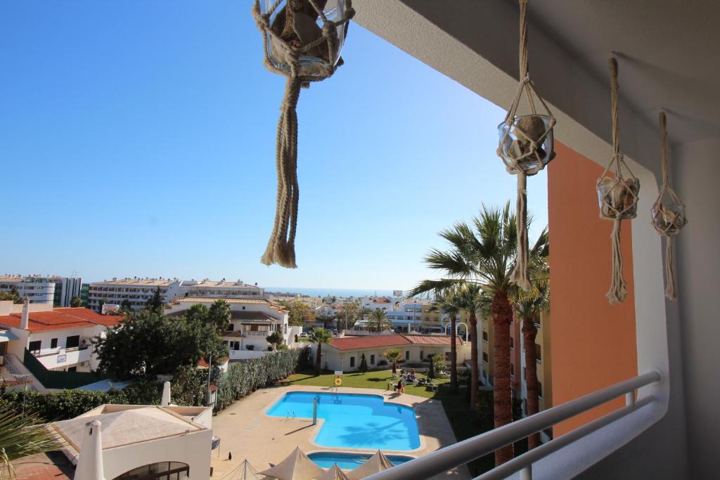 MAIN AVENUE ALBUFEIRA, walk to beach, Old Town, shooping, top location Rua do Estádio Belavista lote 14, 8200-127 Albufeira