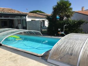 Maison 3 ch avec accès piscine chauffée couverte