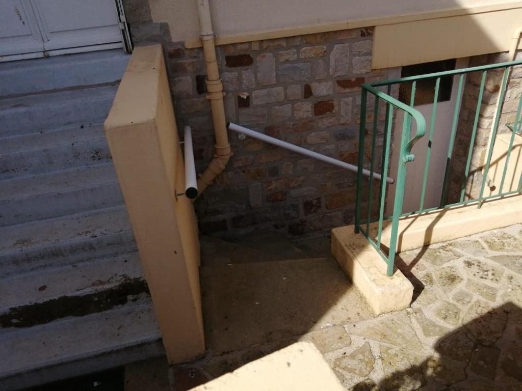 Maison au calme du village de Chamaret 26230 Chamaret