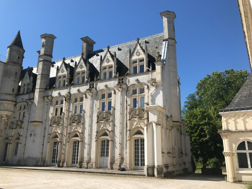 Maison avec vue sur le Château 46 Rue des Montées, 45100 Orléans