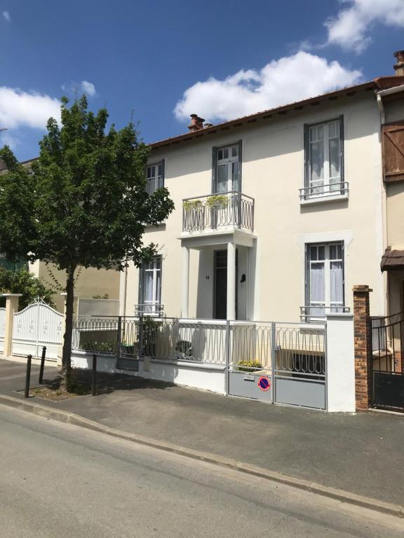 Maison Bernadette - Premier Etage 14, Avenue du Progres, 94400 Vitry-sur-Seine