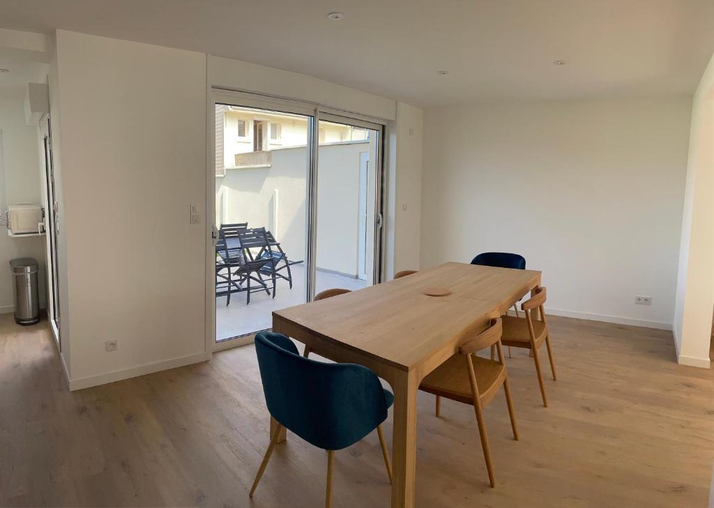 maison calme avec parking gratuit