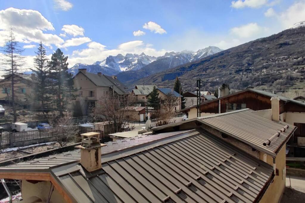 Appartement Maison calme indépendante et vue sur les montagnes 8 Rue du Bacchu-Ber 05100 Briançon