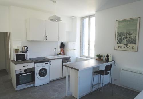 Maison Carrée/Coeur historique de Nîmes - Superbe Appt 55m²