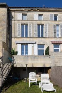 Appartement Maison Côté Vintage avec jardin 13 Rue de l'Église 17500 Jonzac -1