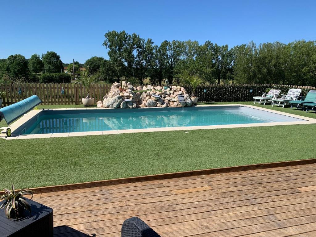 Appartement Maison D'Arachides Gorgeous Gite in great location Le Benac 32300 Saint-Michel-Saint-Jaymes