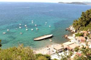 Appartement Maison de charme à 200 bord de mer, terrasse, jardin- Lesclesdenicole impasse du général couderc 83220 Le Pradet Provence-Alpes-Côte d\'Azur